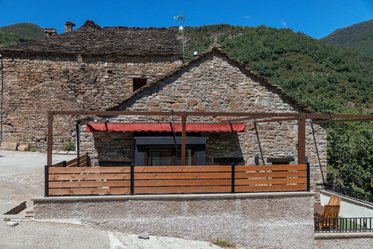 La Borda De Chelis Guest House Broto Exterior foto