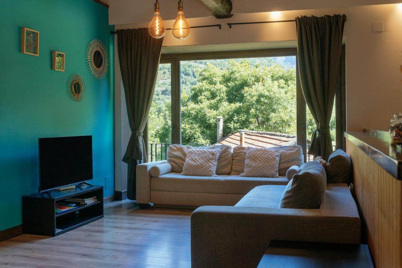 La Borda De Chelis Guest House Broto Exterior foto